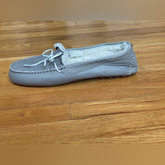 UGG Slippers Gray Size 10 - Picture 6 of 12